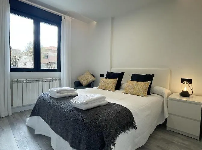 Nuevo Con Patio, Situado En El Centro. Apartment